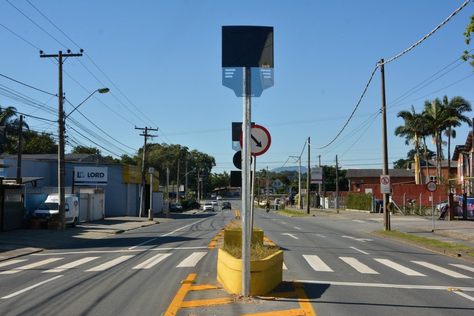 Fiscalização de velocidade em Blumenau começa na próxima terça; veja as ruas