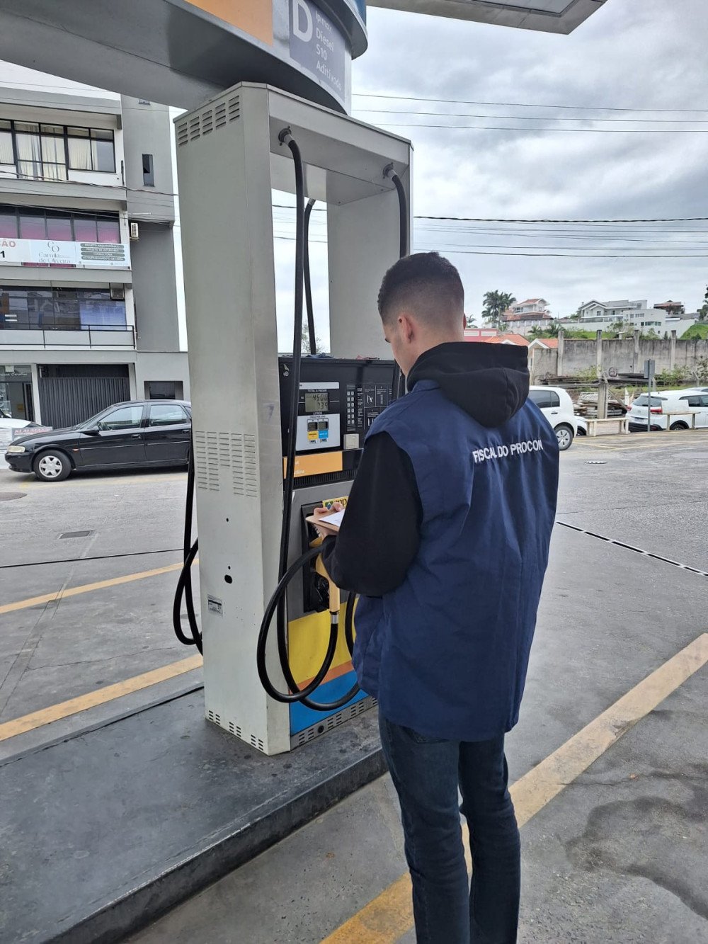 Preço da gasolina em Gaspar pode variar até 7,15%, aponta pesquisa