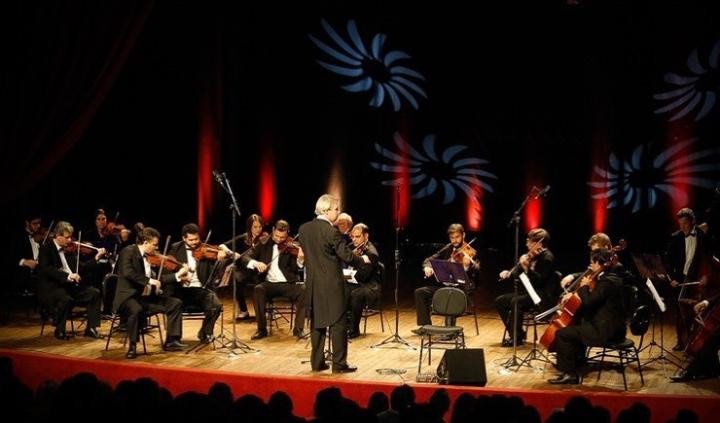 Orquestra de Câmara de Blumenau se apresenta nesta quarta no Teatro Carlos Gomes