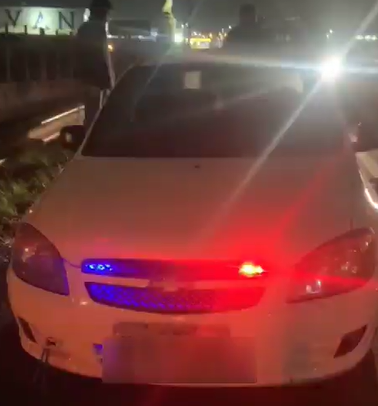 “É a nova moda da galera”, diz motorista flagrado de carro com luzes imitando viatura policial na BR-282