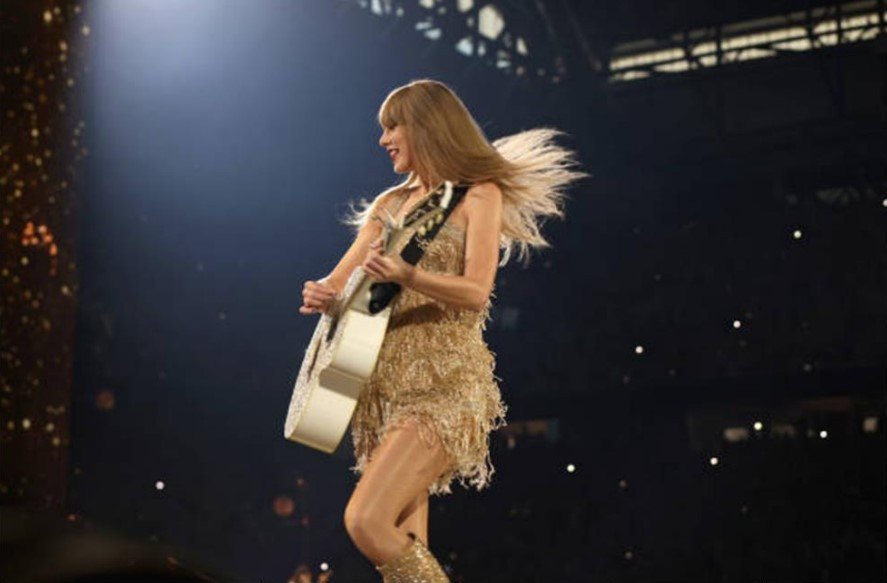 Taylor Swift anuncia filme de sua turnê e quebra recordes de bilheteria da Marvel