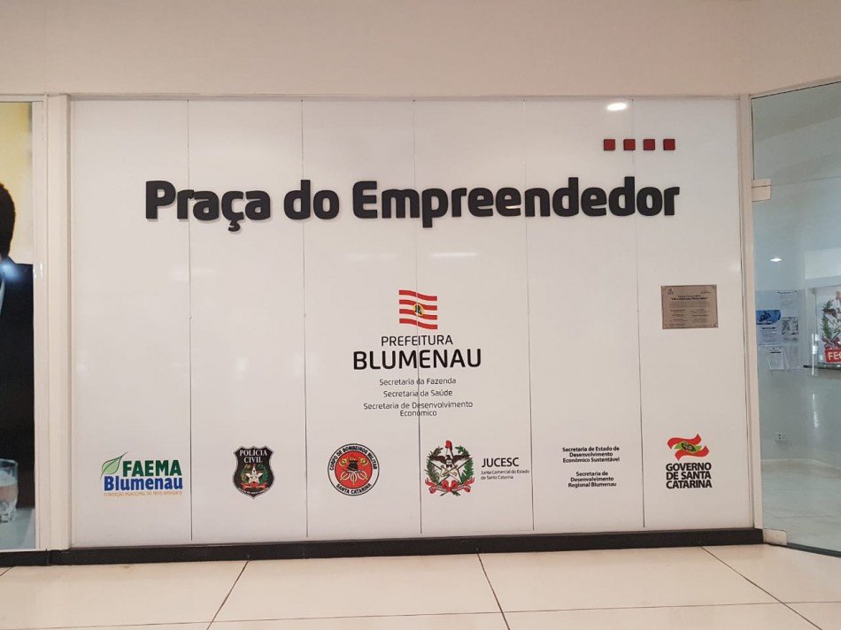 Praça do Empreendedor de Blumenau é reaberta após registro de arrombamento