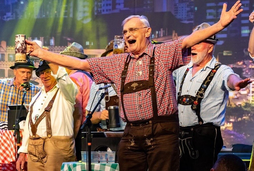 Morre Georg Kahrbeck, conhecido pelas apresentações com os Velhos Camaradas