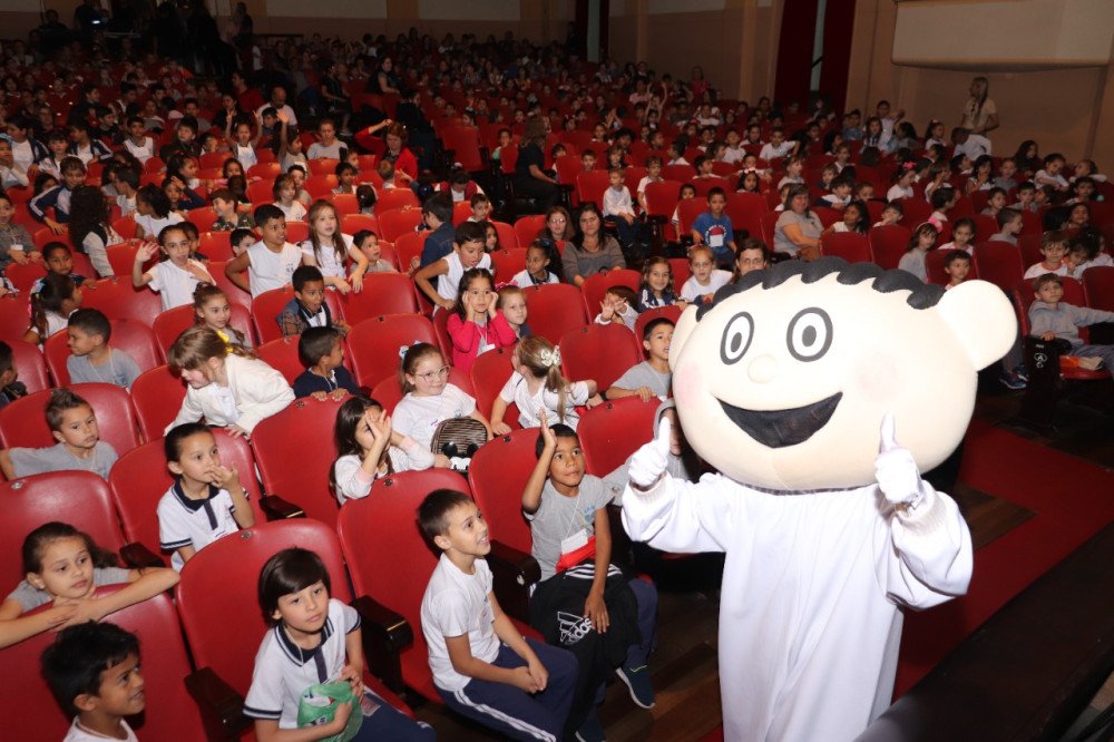 Abertura do 25º Fenatib acontece hoje em Blumenau; celebração comemora 25 anos do festival