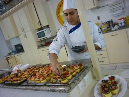 Cursos gratuitos de gastronomia acontecem na próxima semana em Blumenau; veja como participar