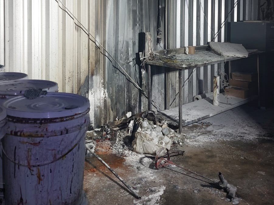 Bombeiros atendem princípio de incêndio em indústria na cidade de Gaspar