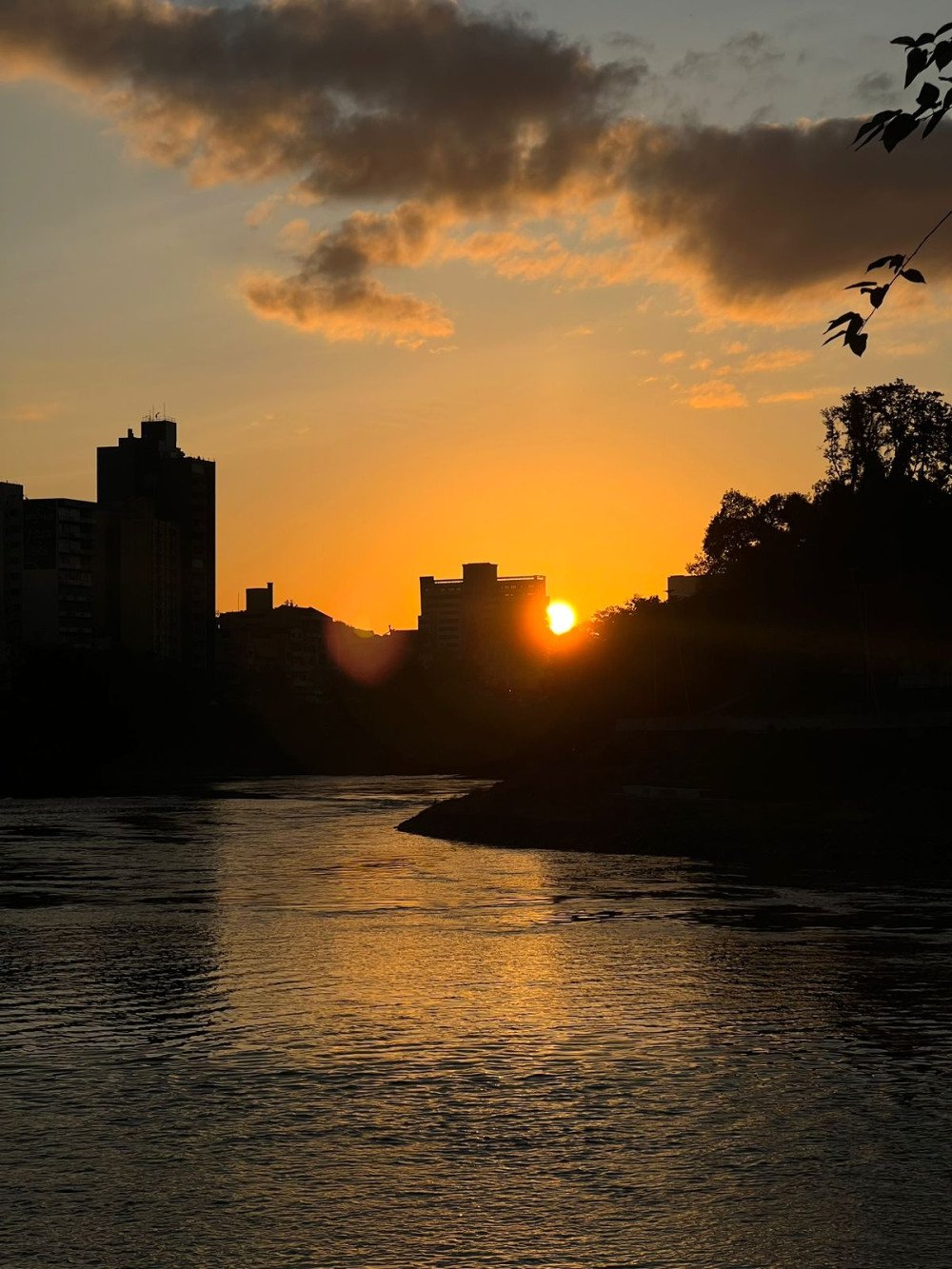 Defesa Civil alerta para calor intenso e temporais em SC