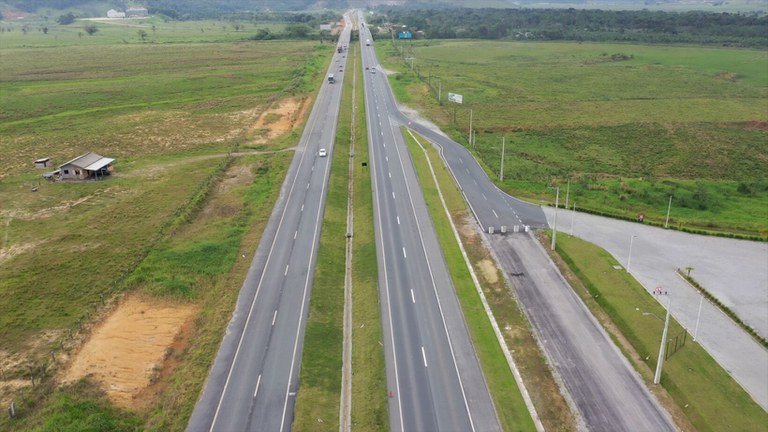 DNIT libera mais 4 quilômetros duplicados e um viaduto na BR-470 em Gaspar e Ilhota