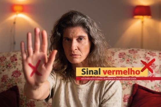 Violência doméstica: Campanha Sinal Vermelho será apresentada na comarca de Blumenau; entenda