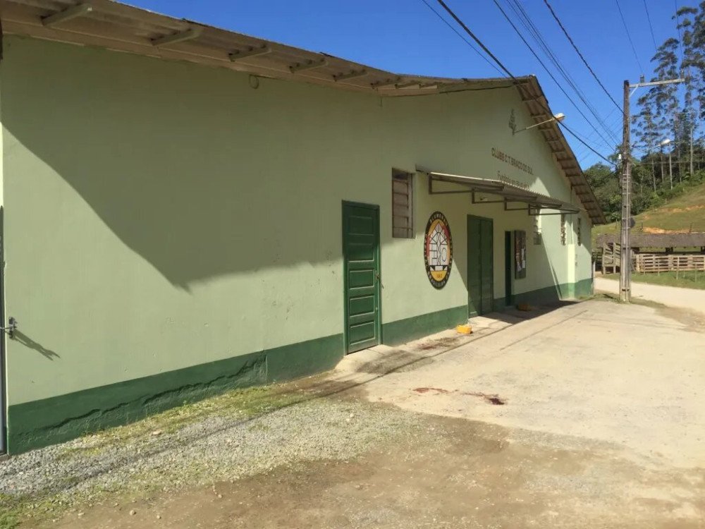 Homem que esfaqueou casal após briga em baile de Blumenau é condenado