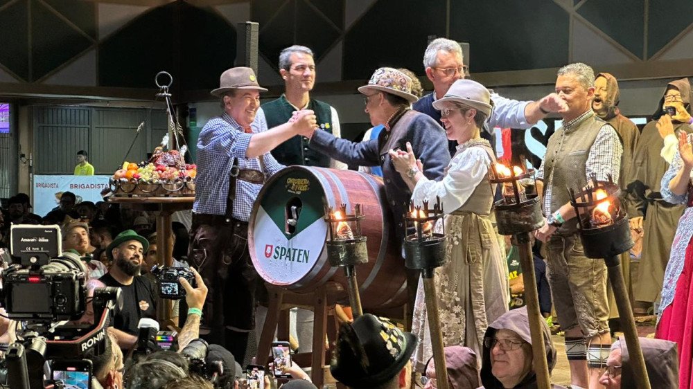 Veja como foi a abertura da 38ª edição da Oktoberfest Blumenau