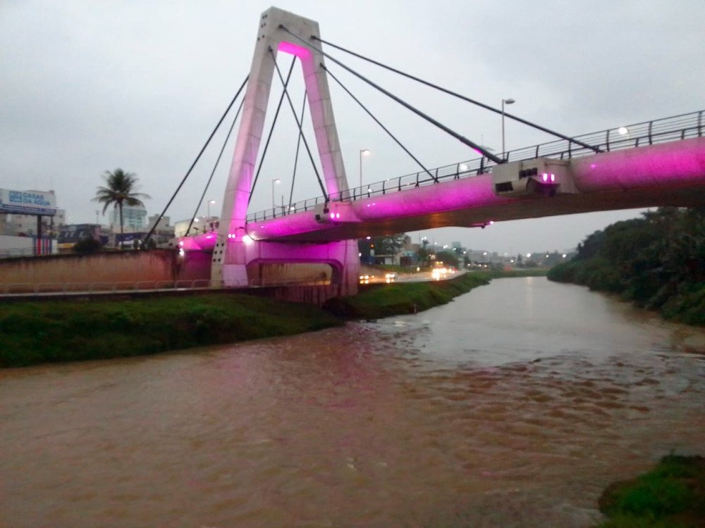 Rio em Brusque deve sair da calha a partir das 16h e Beira Rio será fechada nos dois sentidos