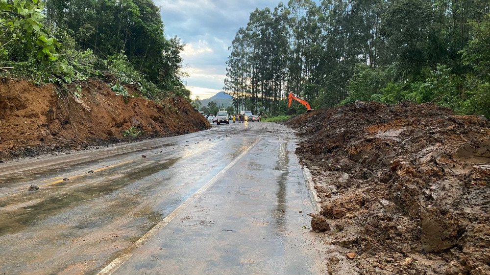 BR-470 é liberada em Pouso Redondo após interdição de trecho