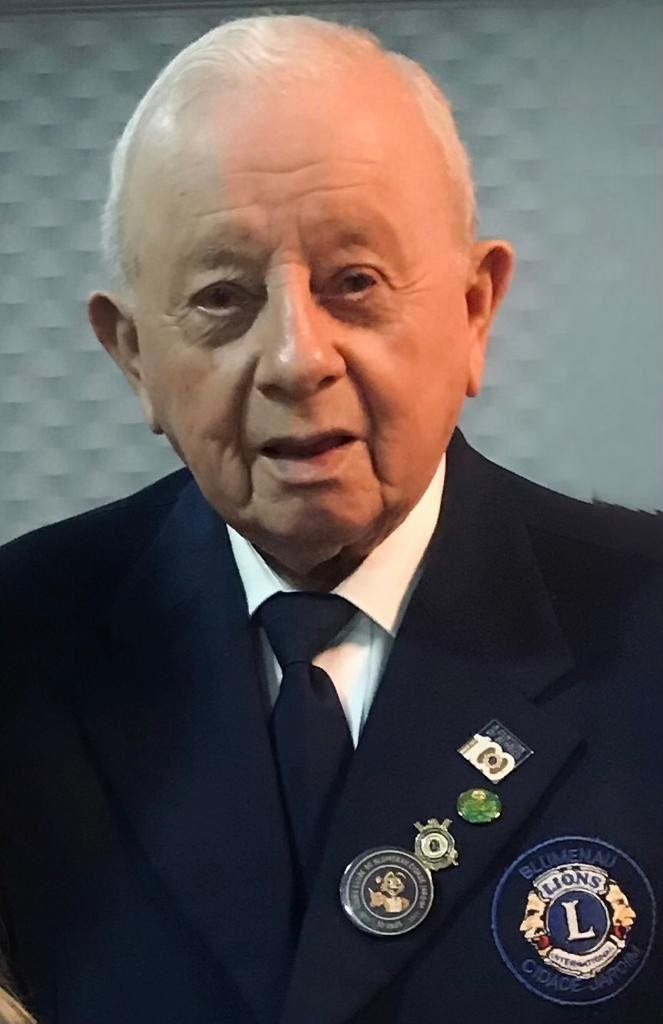 Morre o jornalista e ex-deputado catarinense Álvaro Correia