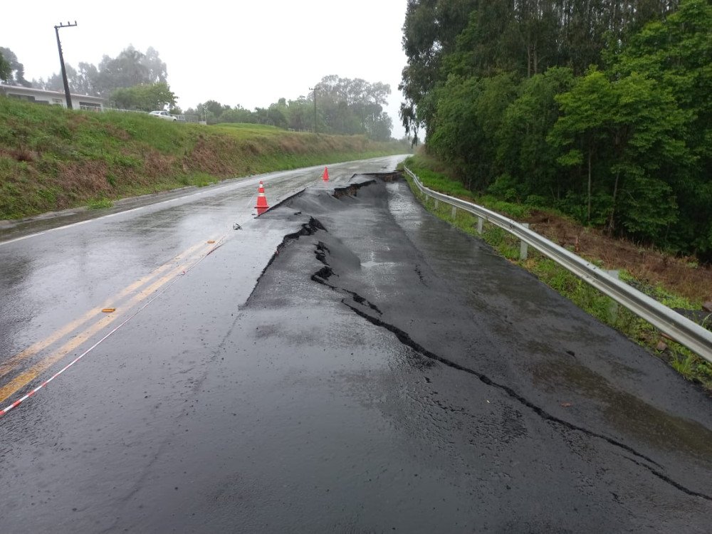 Veja as rodovias estaduais que estão com problemas causados pela chuva