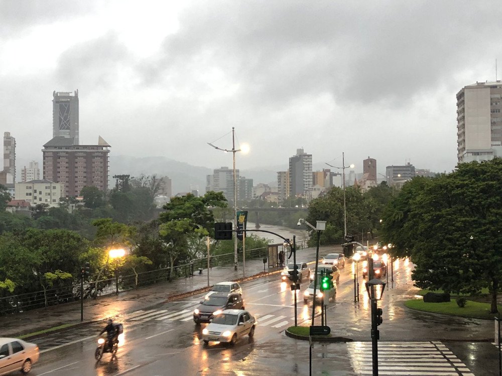 Veja como fica a previsão do tempo para este domingo em Blumenau e região