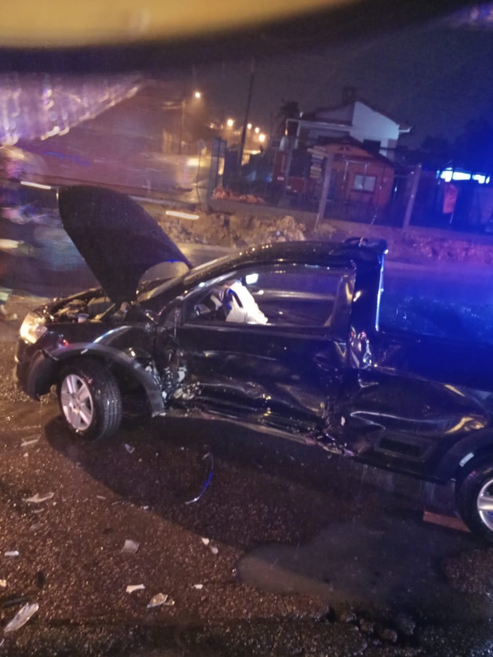 Homem fica ferido em acidente entre dois veículos na BR-470 em Indaial