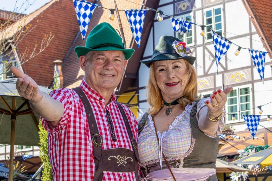 Oktoberfest Blumenau tem dia dedicado à terceira idade; saiba mais