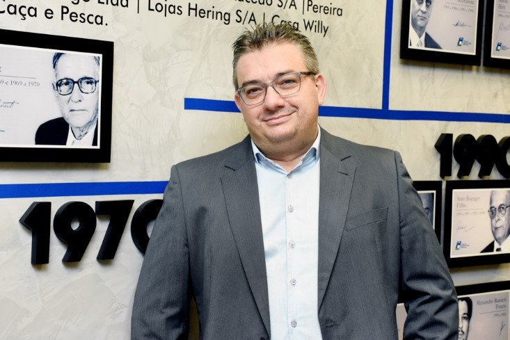 Presidente da CDL destaca importância da Oktoberfest para a economia de Blumenau