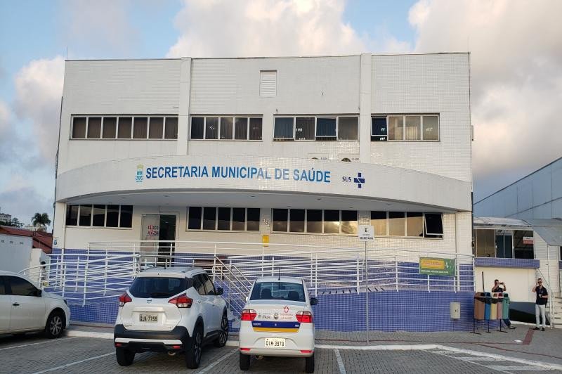 Itajaí lança editais para concursos públicos da Secretaria de Saúde; saiba como participar