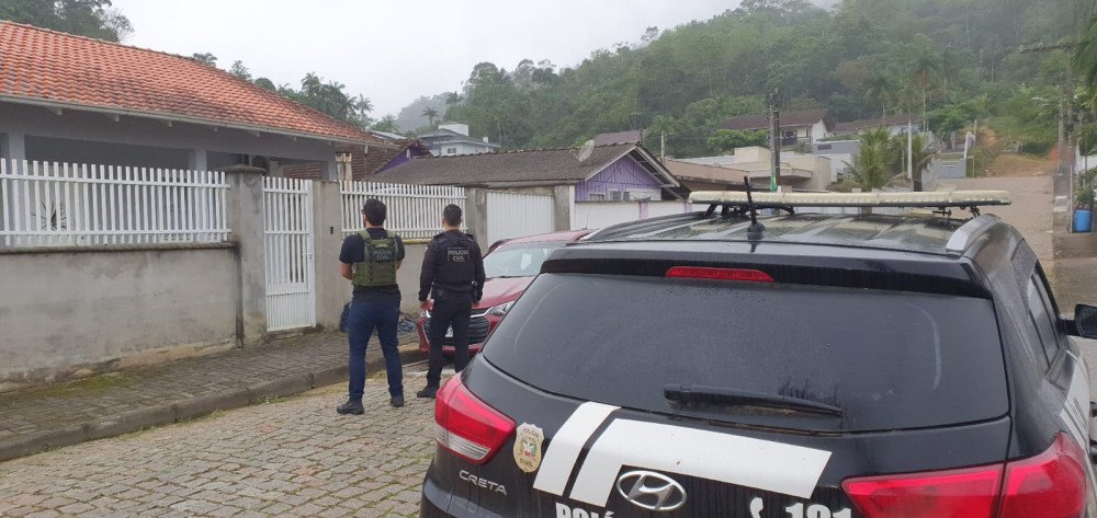 Polícia investiga esquema em licitação de transporte escolar no Vale do Itajaí; entenda