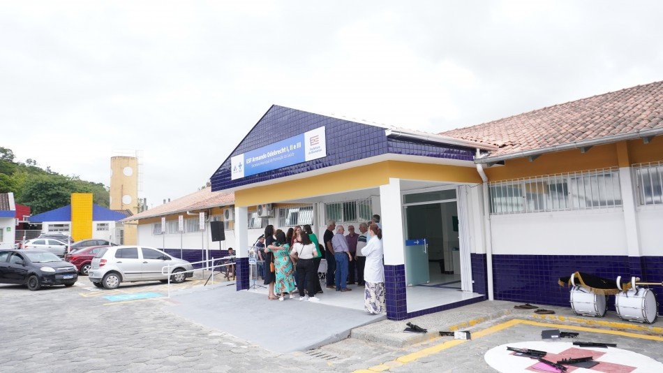 Reforma e ampliação da unidade de saúde do bairro Itoupava Central é entregue à comunidade