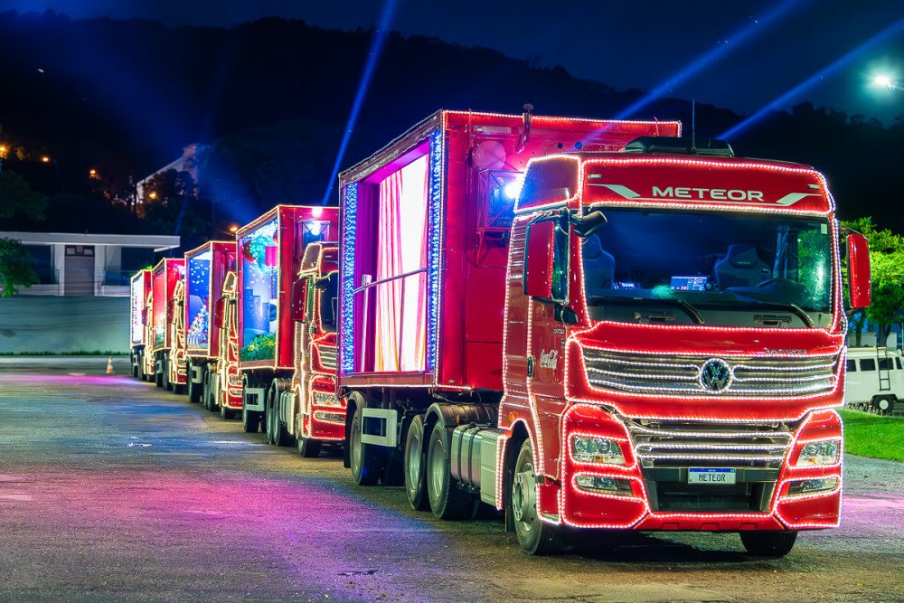 Caravana de Natal da Coca-Cola percorrerá ruas de Blumenau neste sábado