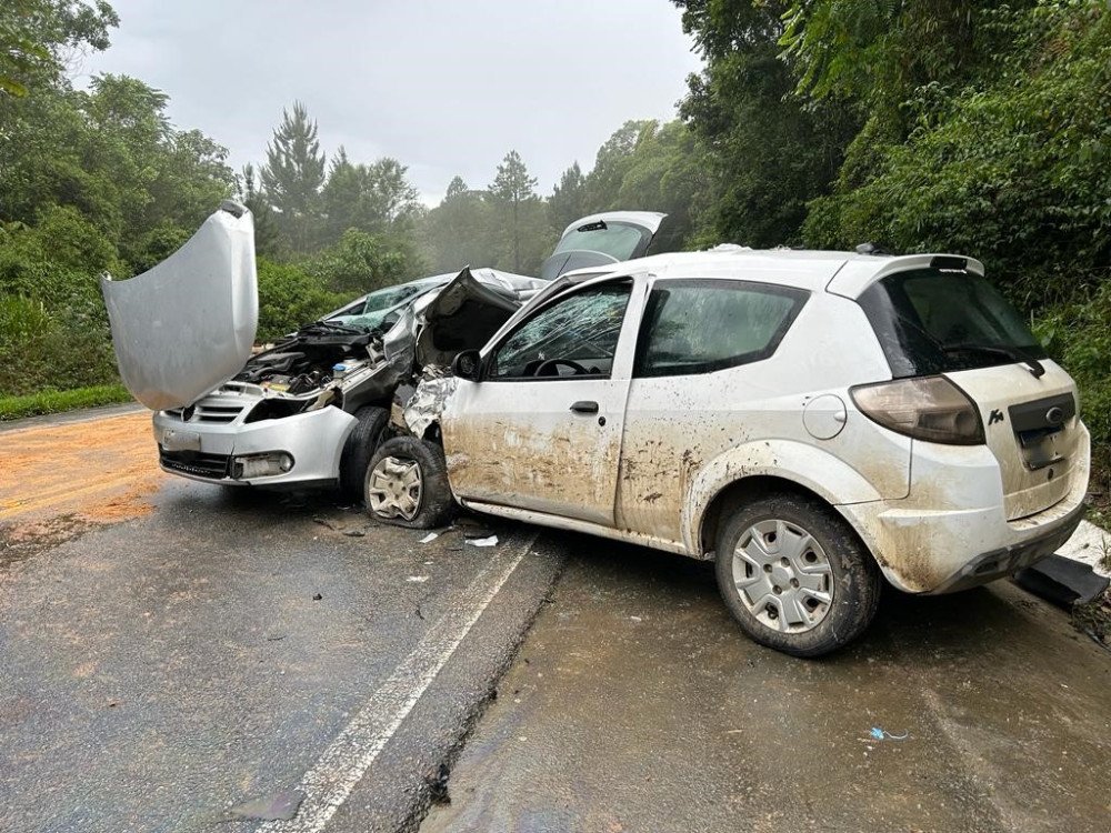 Mulher morre em acidente de trânsito na BR-282, em Águas Mornas