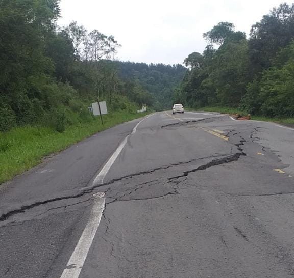 BR-470, em Pouso Redondo, é totalmente interditada; veja situação de outras rodovias federais
