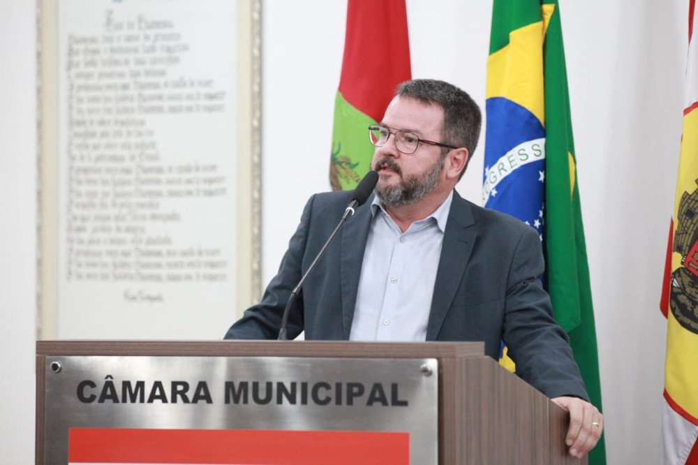 Vereadores de Blumenau aprovam projeto de lei sobre investigação social para vagas municipais