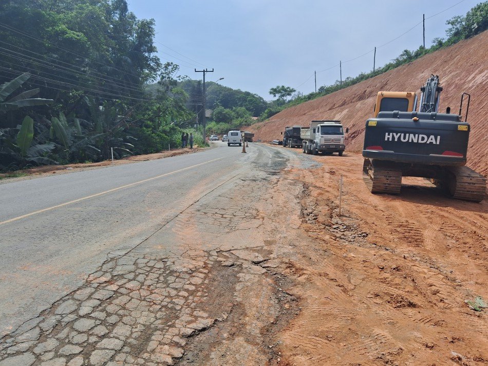 Trânsito na rua Frederico Jensen, em Blumenau, será interditado no fim de semana para obras