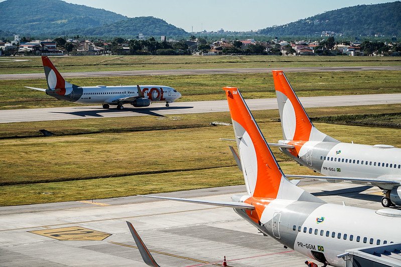 Empresas aéreas vão aumentar quantidade de voos em SC durante o verão
