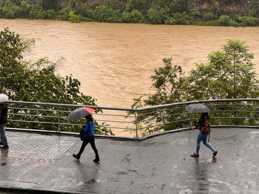 Previsão indica temporais com chuva intensa e volumosa a partir desta noite; veja