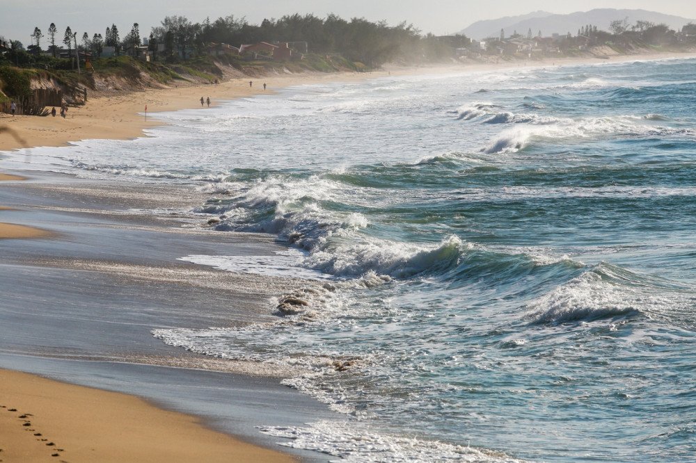 Verão terá temperaturas acima da média em Santa Catarina; saiba mais