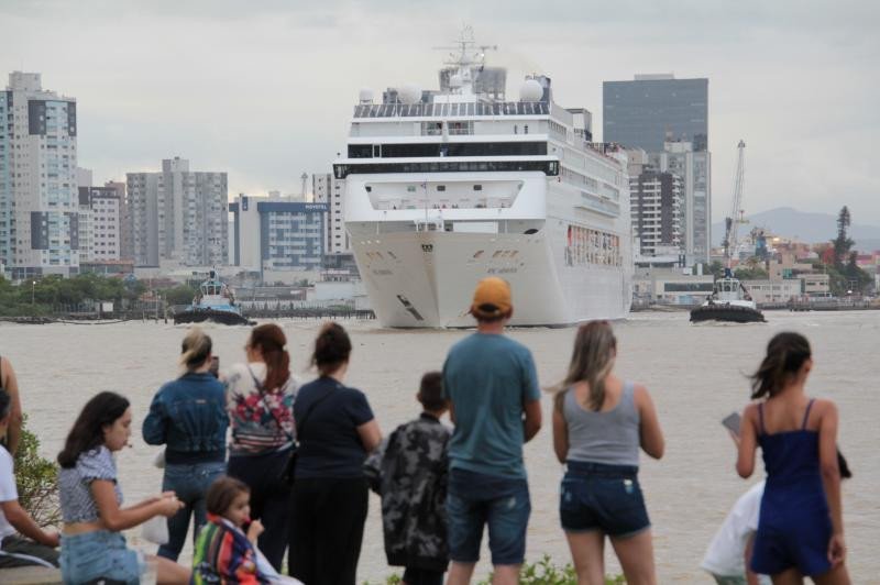 Temporada de cruzeiros em Itajaí começa neste sábado