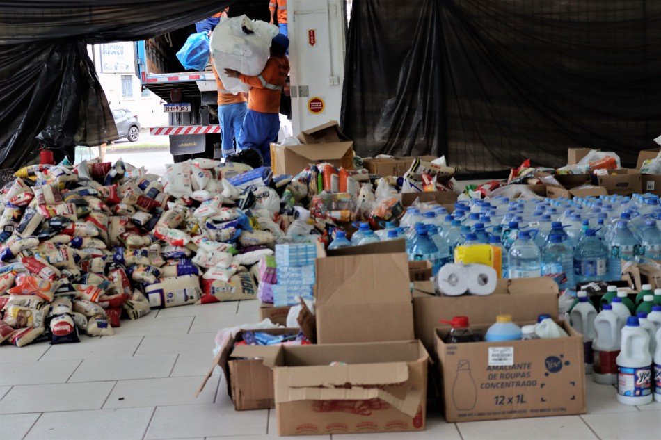 Blumenau envia donativos para atingidos pelas enchentes no Alto Vale