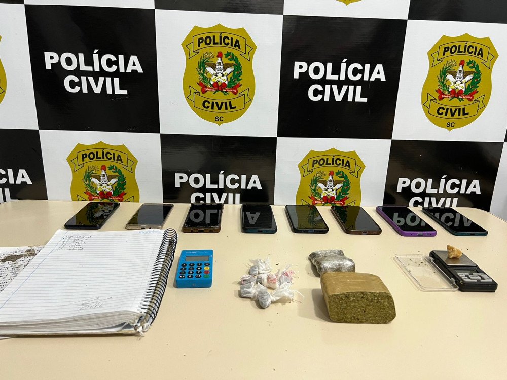 Em ação conjunta, Polícia Civil e Militar prende dois homens por tráfico de drogas em Indaial
