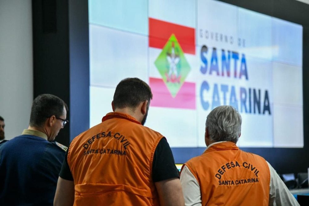 Defesa Civil de Santa Catarina alerta para chuva no Vale do Itajaí; veja o mapa