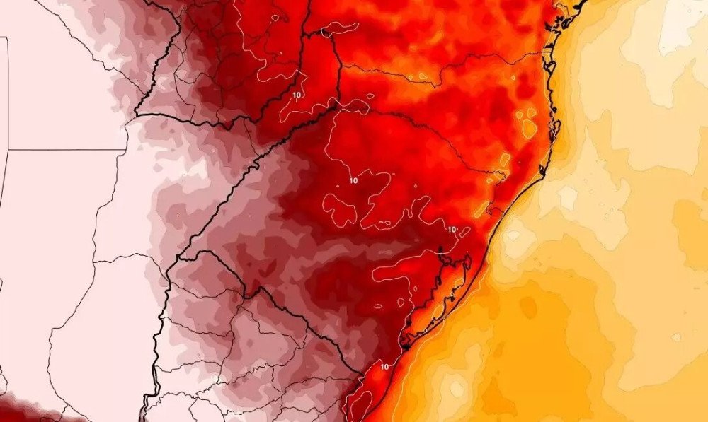 Intensa massa de ar quente e seco promete elevar as temperaturas em Santa Catarina
