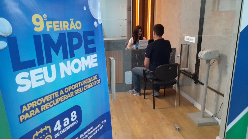 Quase R$ 3 milhões são recuperados no Feirão Limpe Seu Nome, em Blumenau