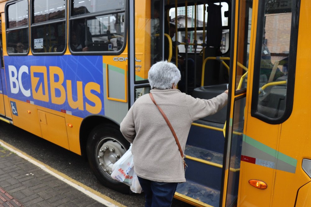 Balneário Camboriú prorroga tarifa zero no transporte coletivo