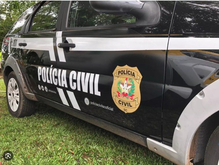 Adolescente investigada por integrar organização criminosa é apreendida em Indaial