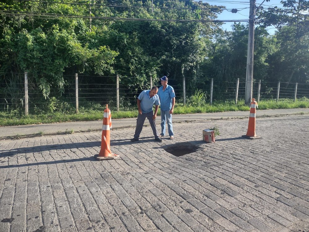 Vídeo: Rompimento de rede de água deixa moradores de Blumenau sem água