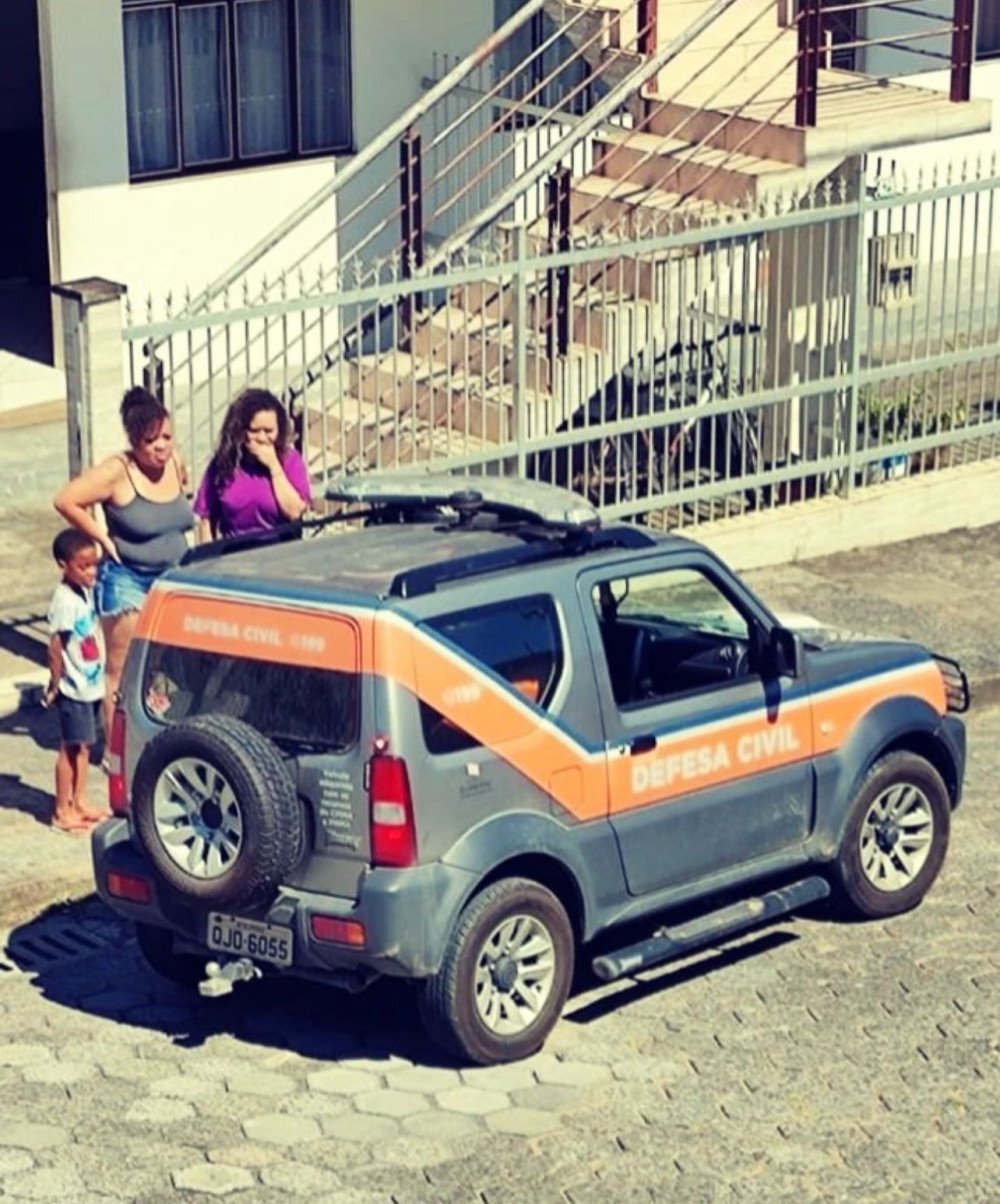 Moradores do bairro Velha, em Blumenau, registram tremor neste domingo