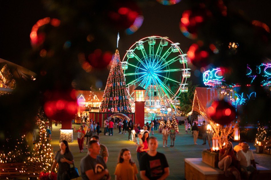 Natal em Blumenau segue com atrações nesta segunda-feira; veja