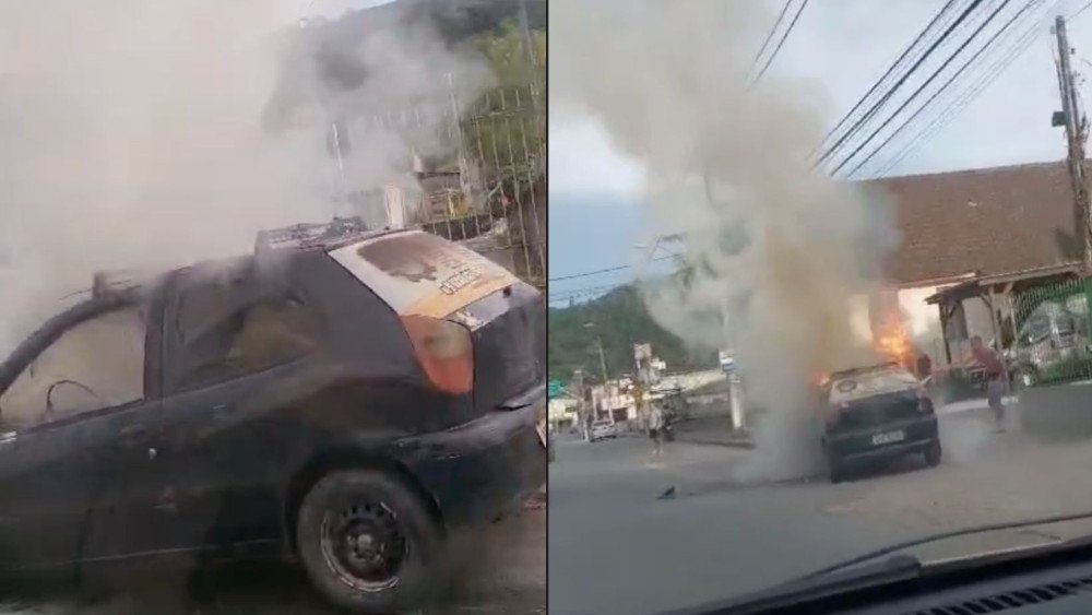 Carro é consumido pelas chamas em Blumenau
