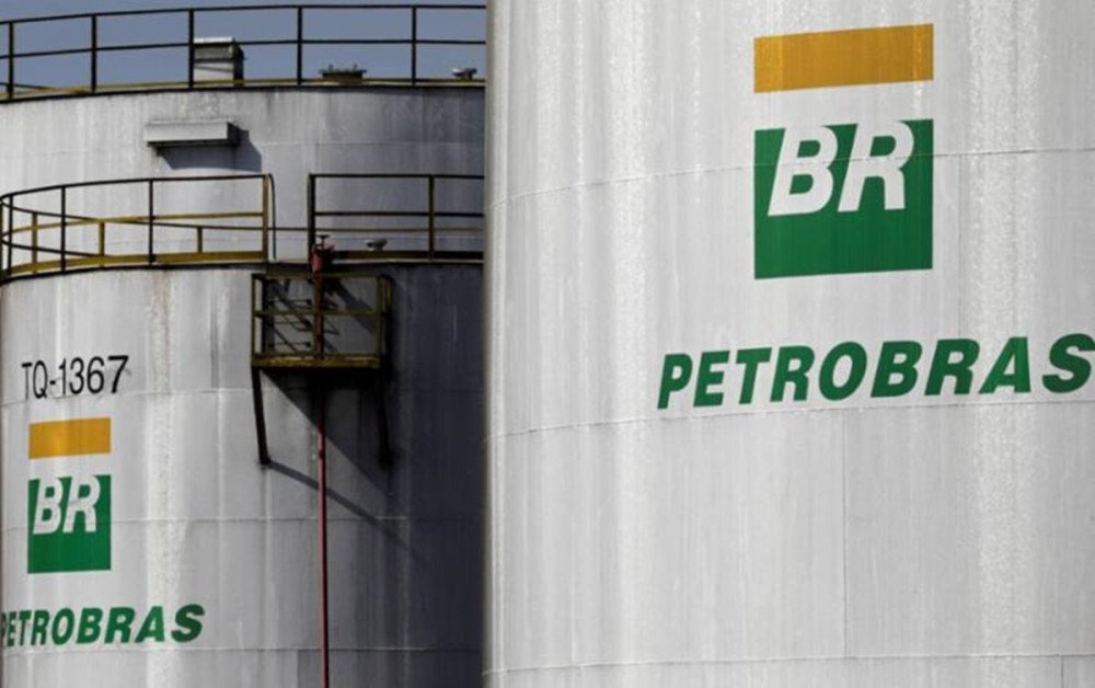 Petrobras abre processo seletivo com mais de 900 vagas e remuneração mínima de R$ 5.878,82