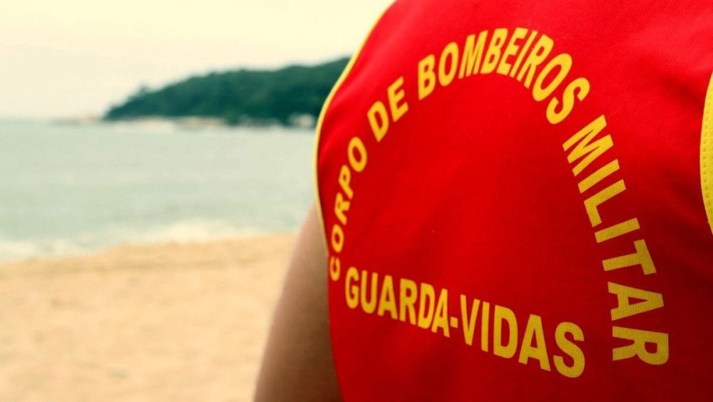 Jovem de Blumenau morre afogado em praia de Penha nesta sexta-feira