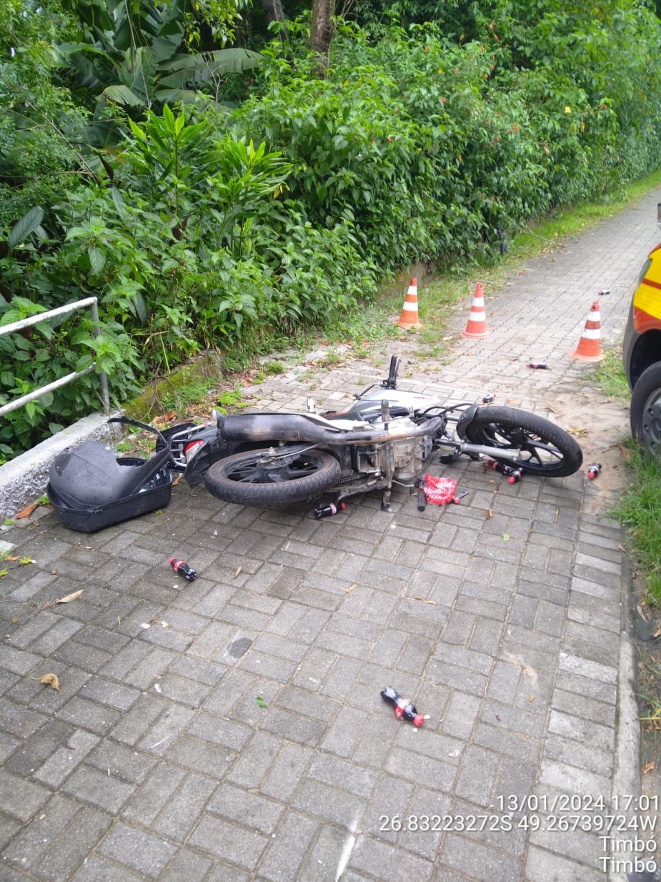Motociclista morre ao colidir contra ponte em Timbó