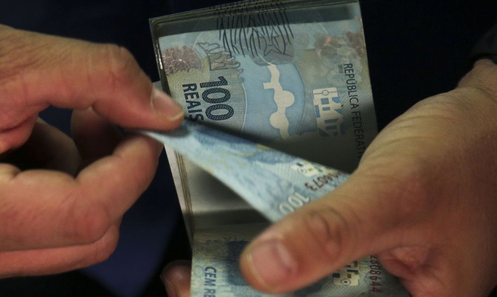 Transferência bancária por DOC termina nesta segunda-feira